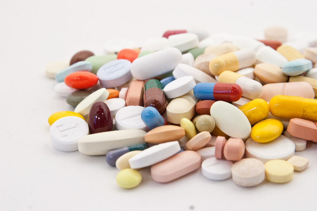 Paracetamolul și aspirina, vândute doar după o evaluare a farmacistului în Franța