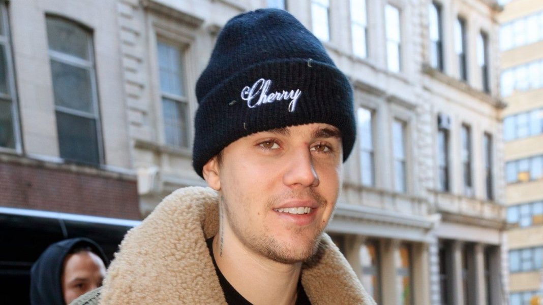Justin Bieber a dezvăluit că se luptă cu boala Lyme