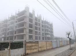 Cartierul chinezesc din Craiova, în același stadiu ca și în anii anteriori: în ceață