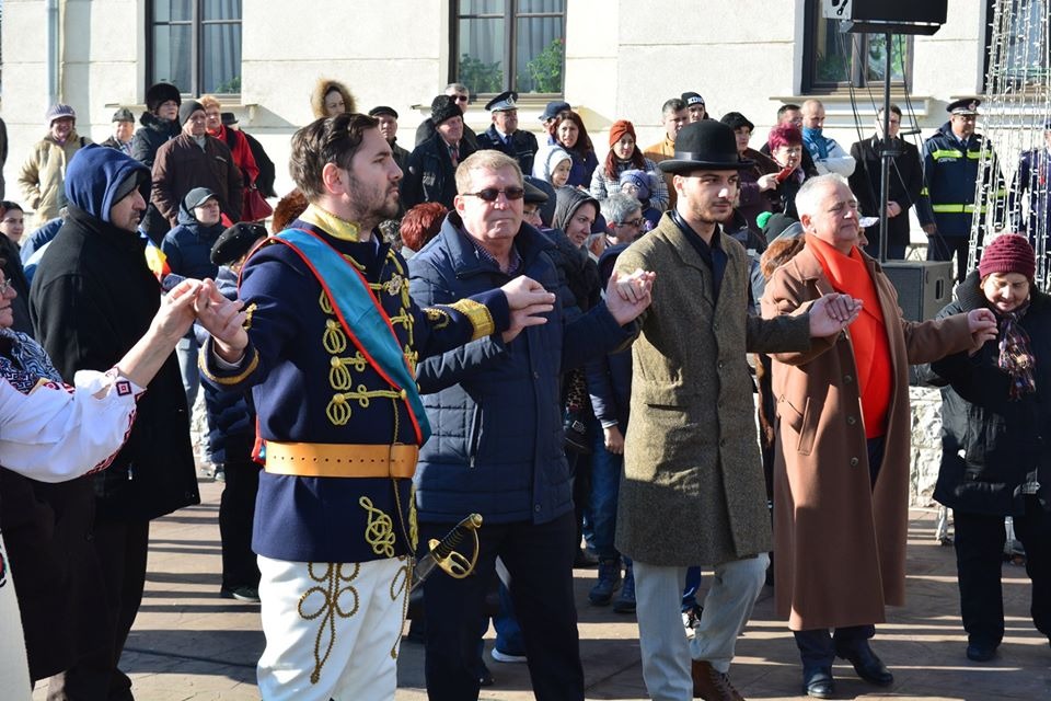 Unirea Principatelor Române din 1859 a fost celebrată, vineri, la Târgu Jiu, printr-o serie de manifestări cultural-artististice