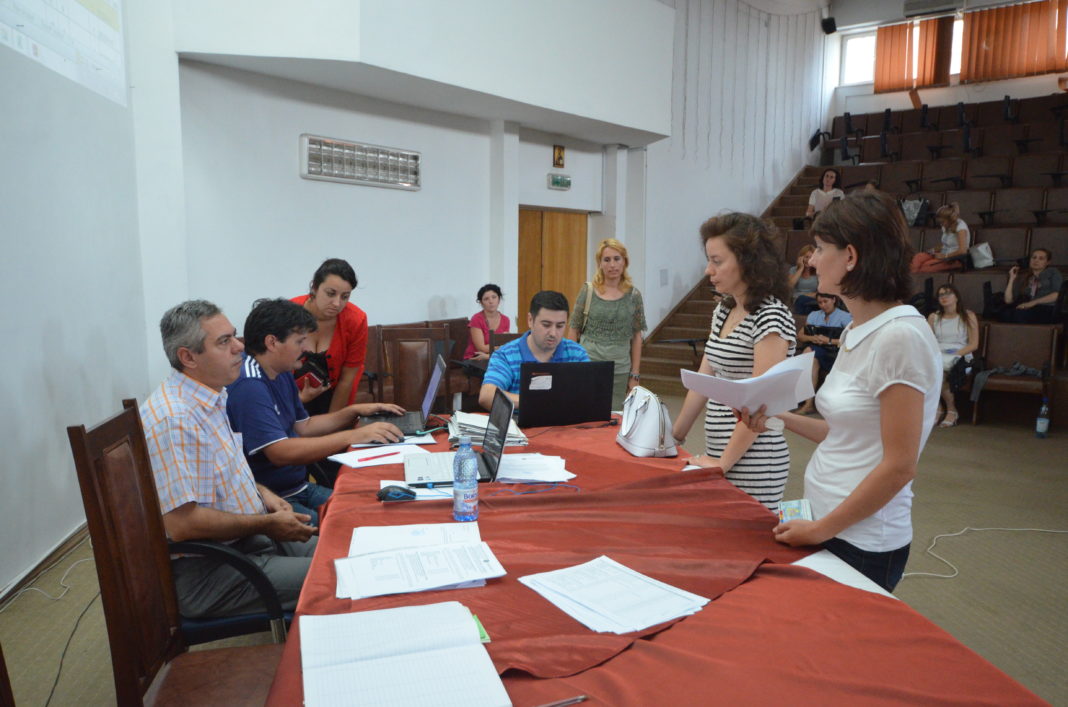 Portofoliul profesorului a rămas cu un capitol în loc de cinci, după debirocratizare