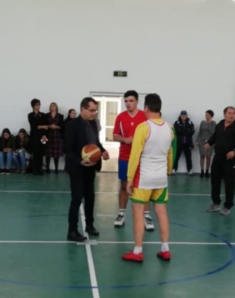 Elevii Colegiului tehnic Motru au o sală de sport modernizată