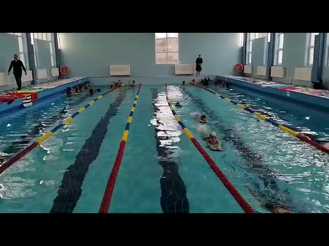 A fost inaugurat bazinul de la Colegiul „Carol”