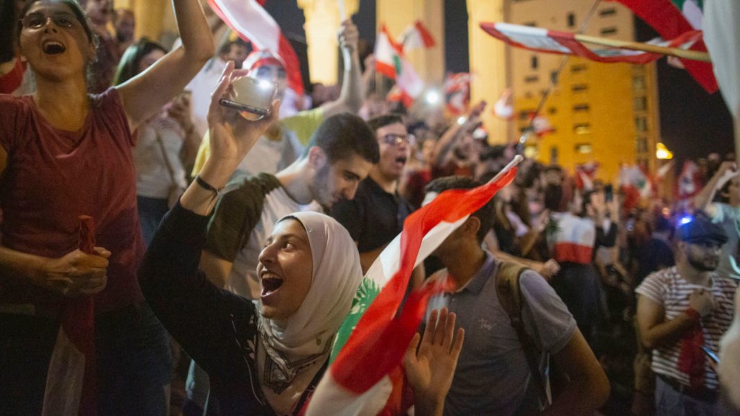 Proteste violente la Beirut: Aproape 400 de oameni au fost răniți