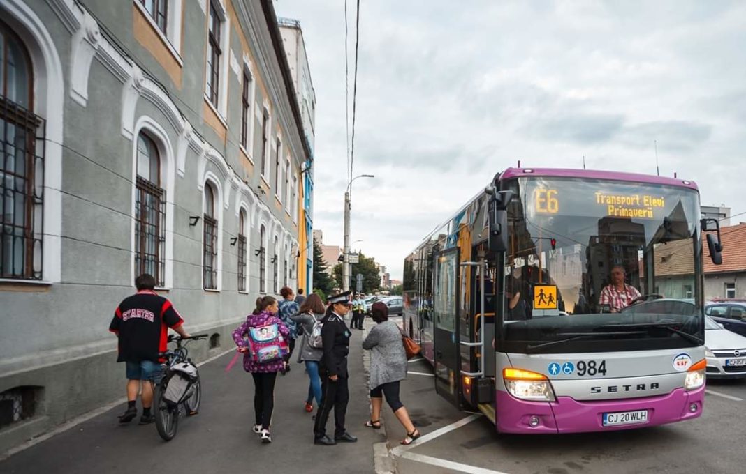 Guvernul României a deblocat decontarea transportului elevilor