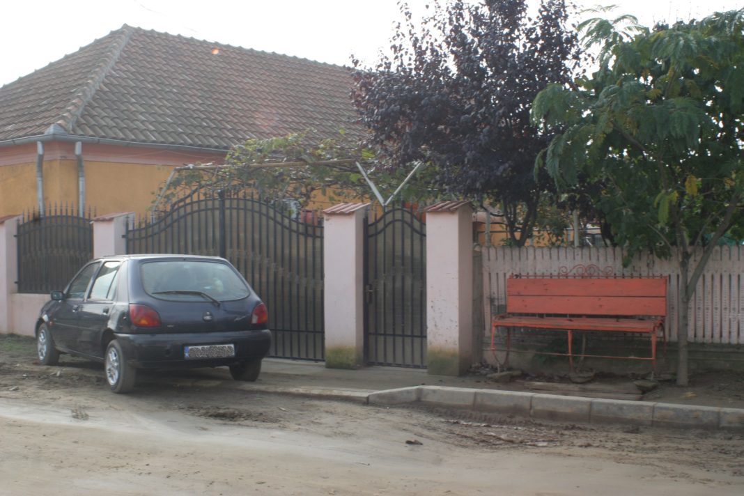 Fostul primar din Calafat, la un pas să piardă casa părintească