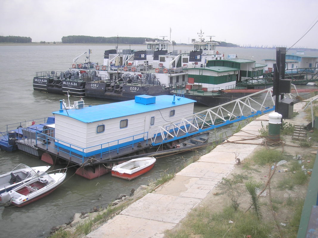 Cursele cu feribotul pe Dunăre între Bechet și Oreahovo sunt suspendate