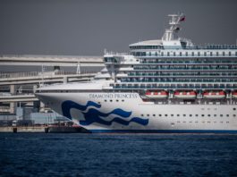 Un român depistat cu coronavirus, la bordul navei de croazieră din Japonia
