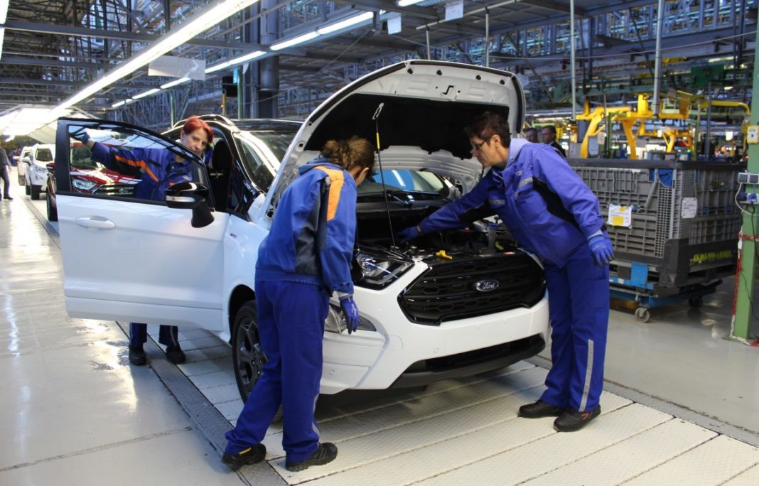 Ford produce la Craiova o masina la 67 de secunde