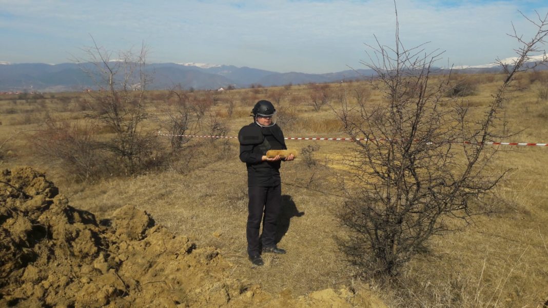 Proiectil găsit în orașul Bumbești-Jiu