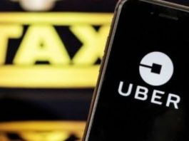 Cursa de coșmar a unor pasageri Uber transmisă în direct pe Facebook