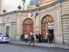 Ambasada României la Paris