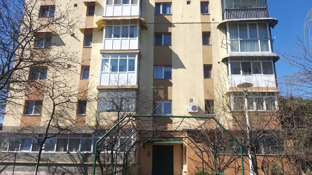 Pentru închiderea balconului este necesar acordul asociației de proprietari