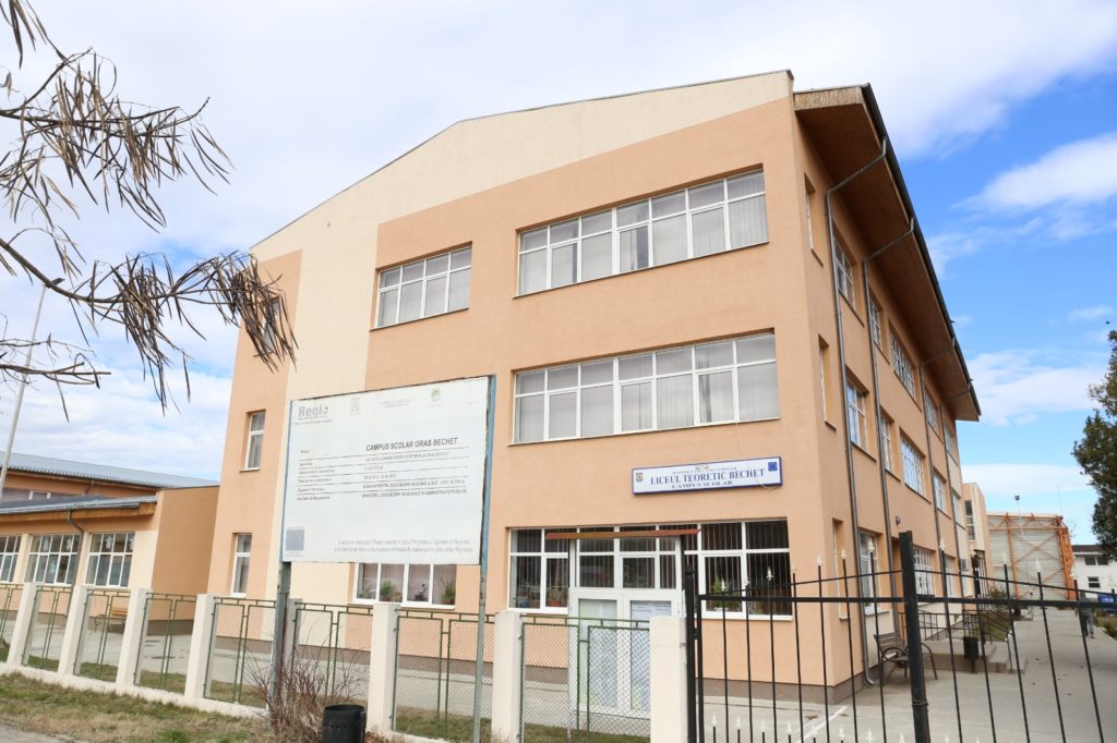 În Campusul Școlar de la Bechet se află în carantină, în prezent, 30 de persoane