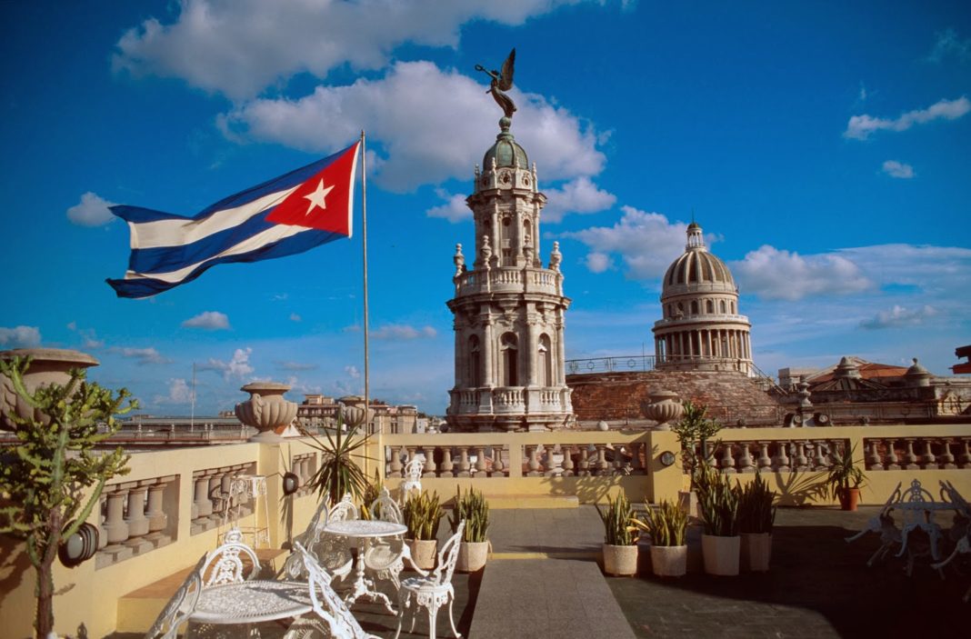 Turiştii prezenţi în Cuba, plasaţi în izolare din cauza pandemiei