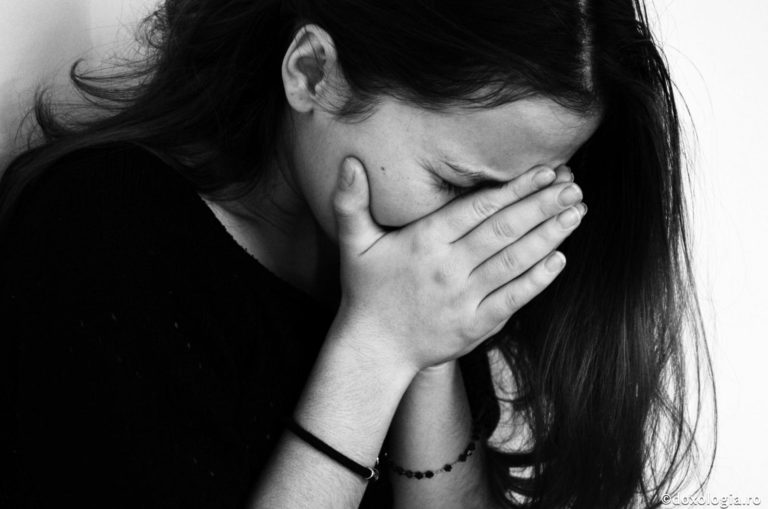 O tânără a fugit din carantină ca să-și vadă iubitul