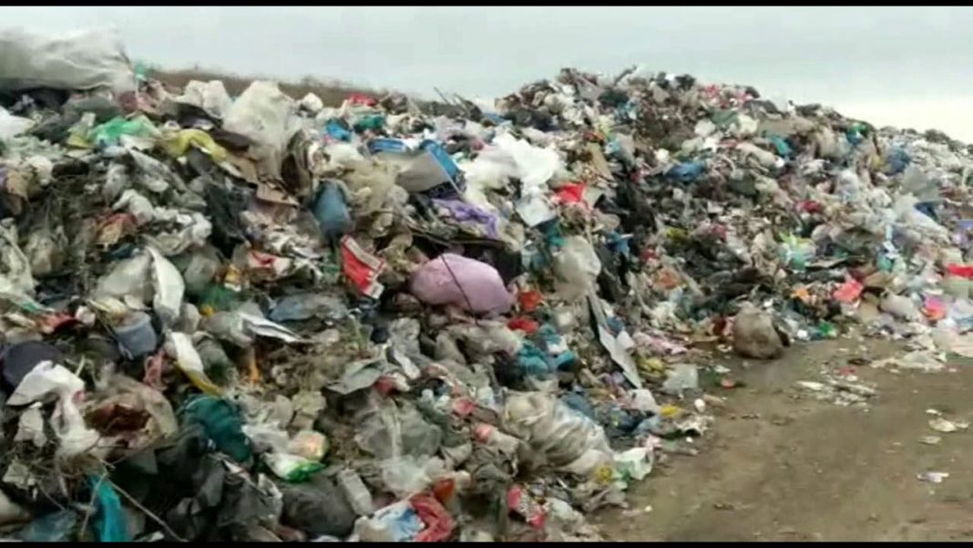 Autoritățile italiene confirmă că vor aduce deșeuri periculoase în România
