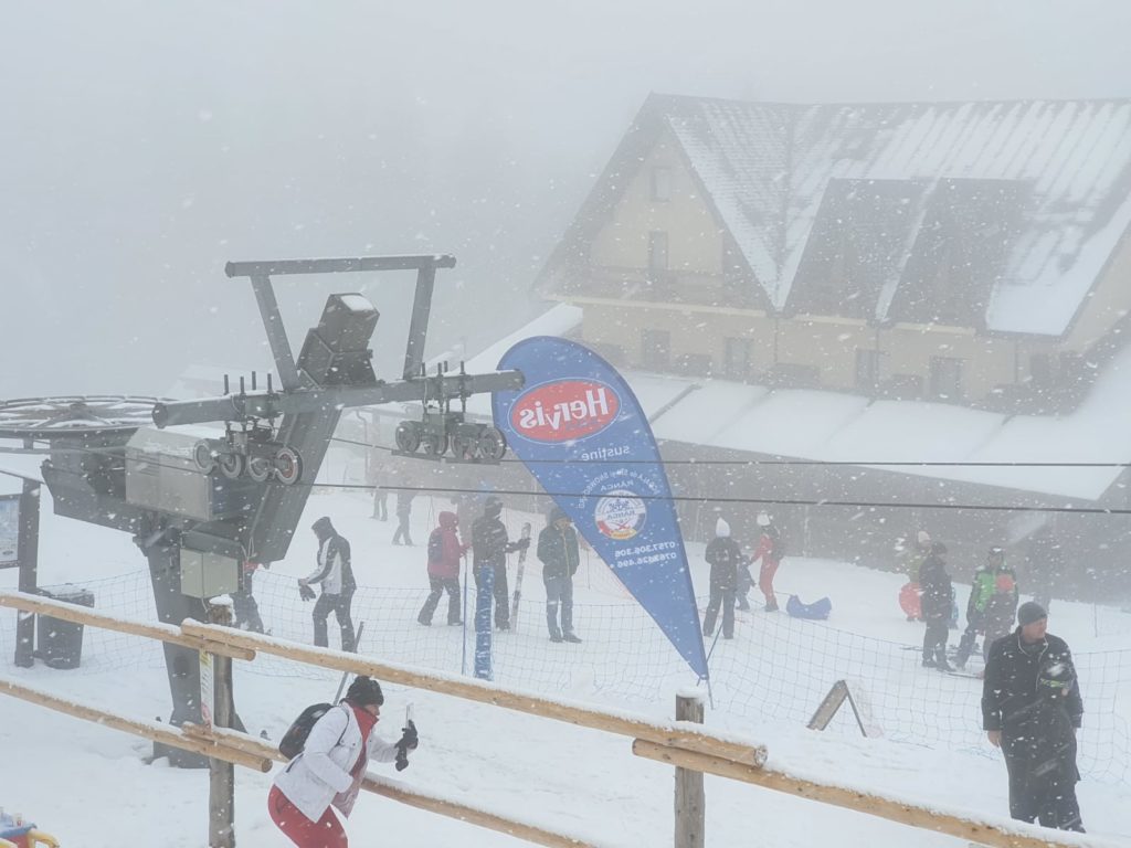 Cod galben de vânt, ninsoare și viscol la munte