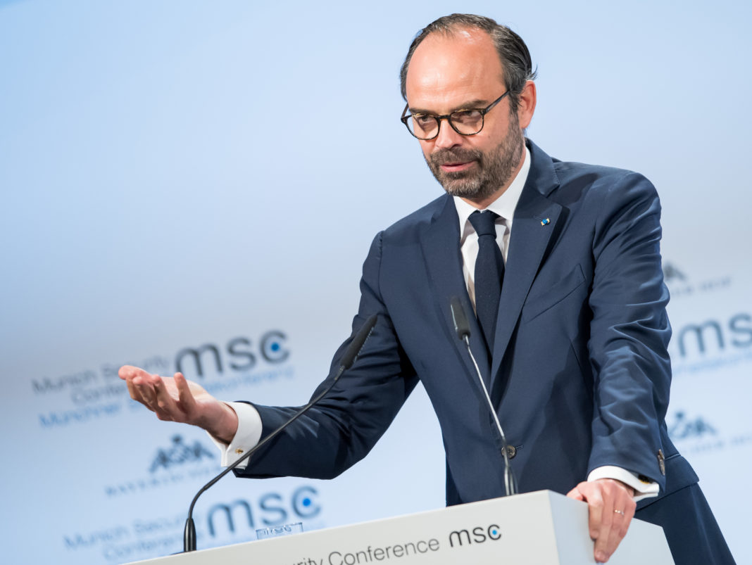 Premierul Edouard Philippe: Prime de până la 1.500 de euro pentru cadrele medicale aflate în prima linie în lupta cu coronavirusul