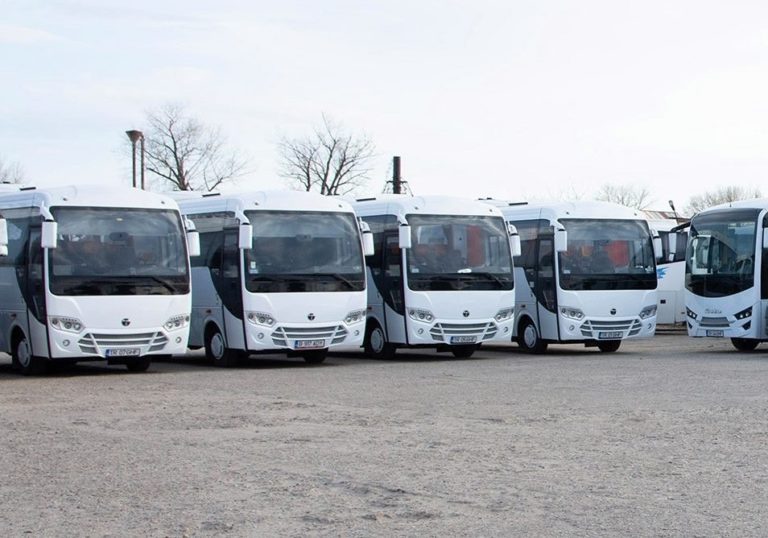 Trebuie sa inchiriezi urgent un microbuz si nu stii de unde? TRANSCAR ofera cele mai bune si rapide solutii