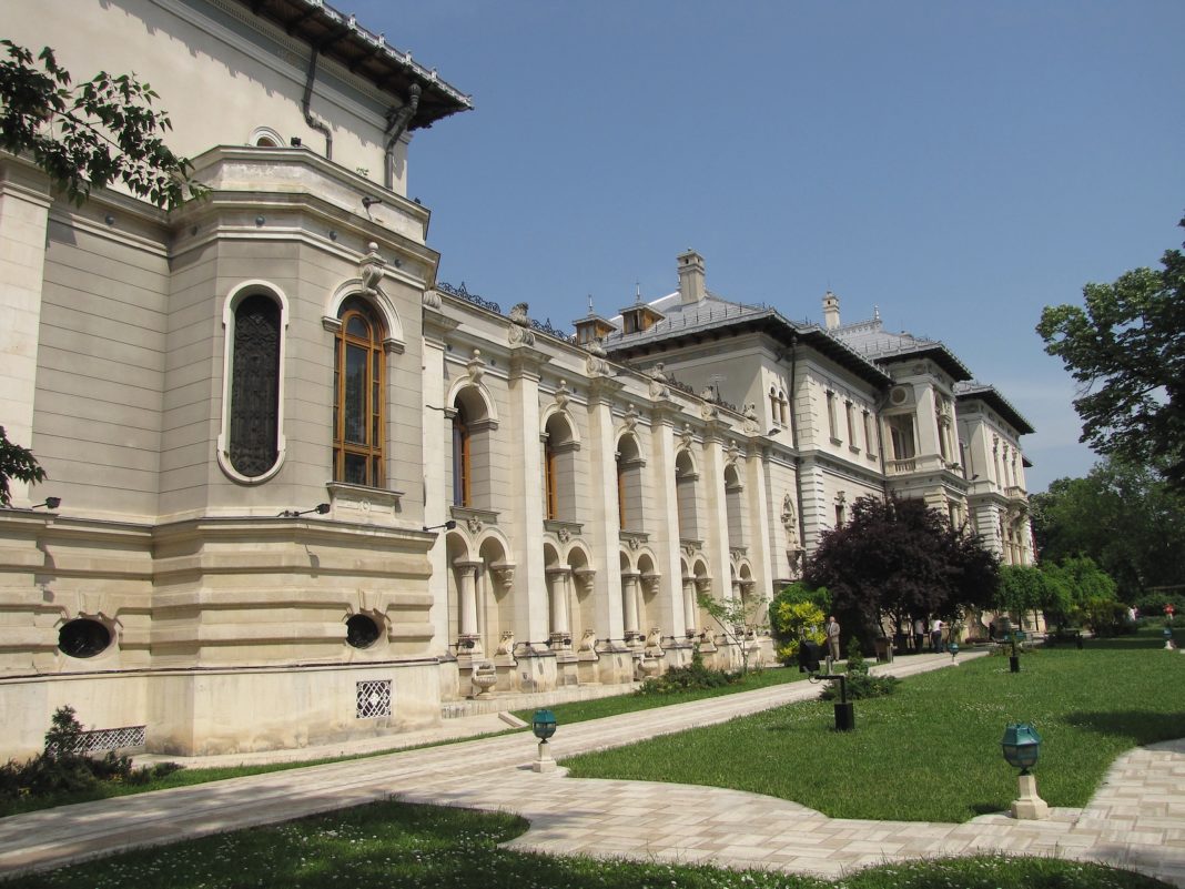 Consultprile de la Palatul Cotroceni încep luni, la ora 11.00