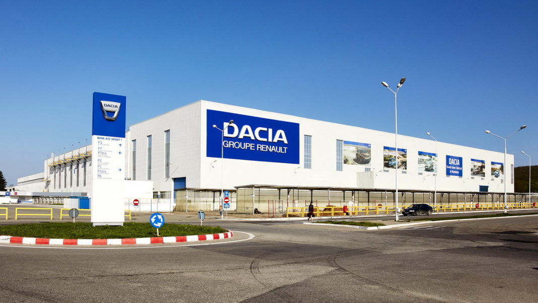 Uzina Dacia, Mioveni, își întrerupe activitatea pe fondul crizei componentelor electronice