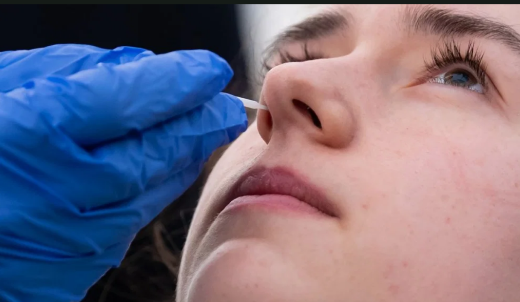 Pierderea simţului mirosului, dar şi a gustului, ar fi un mod eficient prin care o persoană poate suspecta că are COVID-19