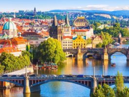 Cehia ridică interdicția de călătorie în străinătate și accelerează relaxarea restricțiilor