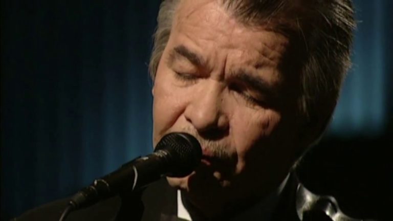 Cântărețul John Prine a învins cancerul, dar a murit de Covid-19