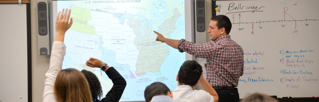 Franța redeschide școlile, gradual și pe bază de voluntariat, începând din 11 mai