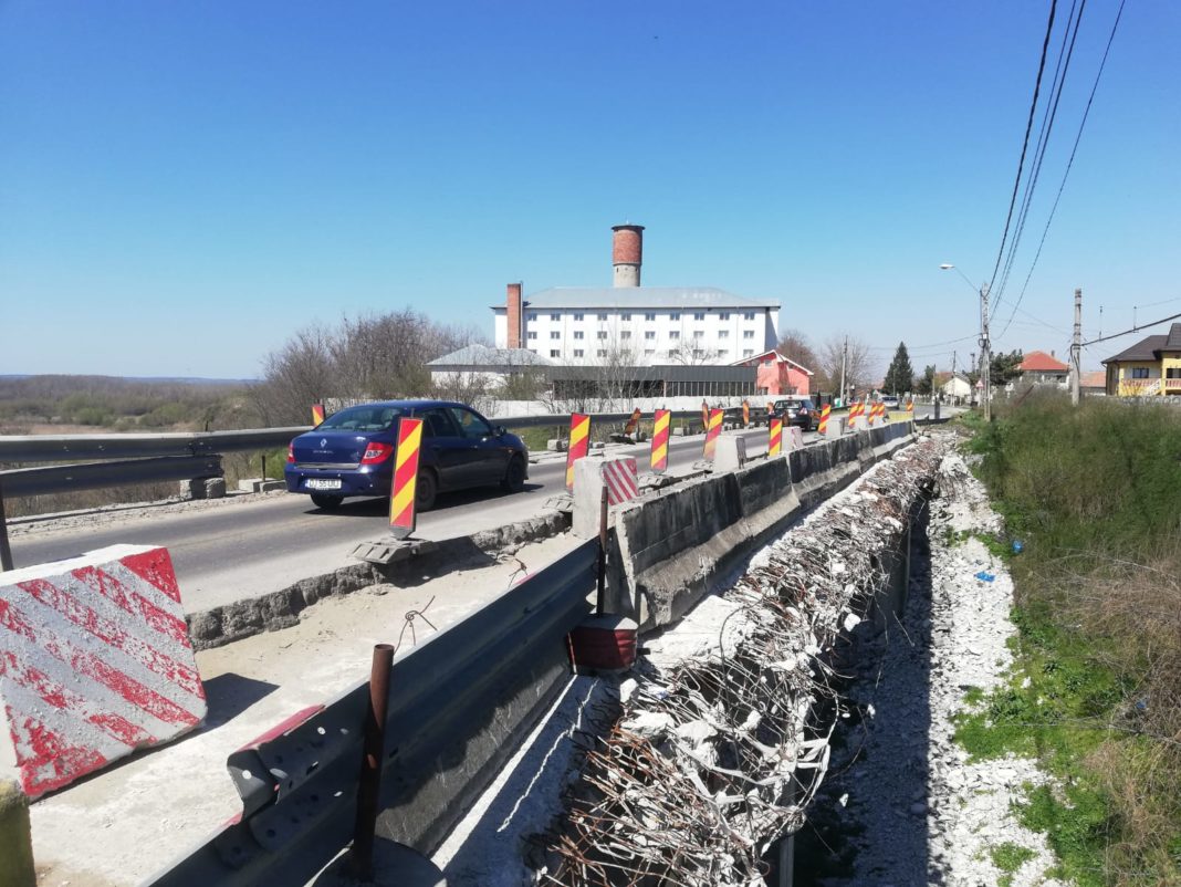 CNAIR caută un constructor care să finalizeze lucrările de reabilitare şi consolidare a podului de la Malu Mare, aflat la kilometrul 11 al DN 55 Craiova - Bechet