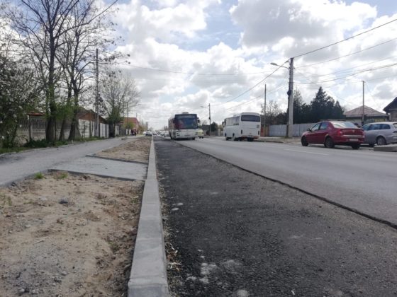 Strada Brestei a fost lățită, iar trotuarele refăcute. Lucrările încă nu s-au încheiat