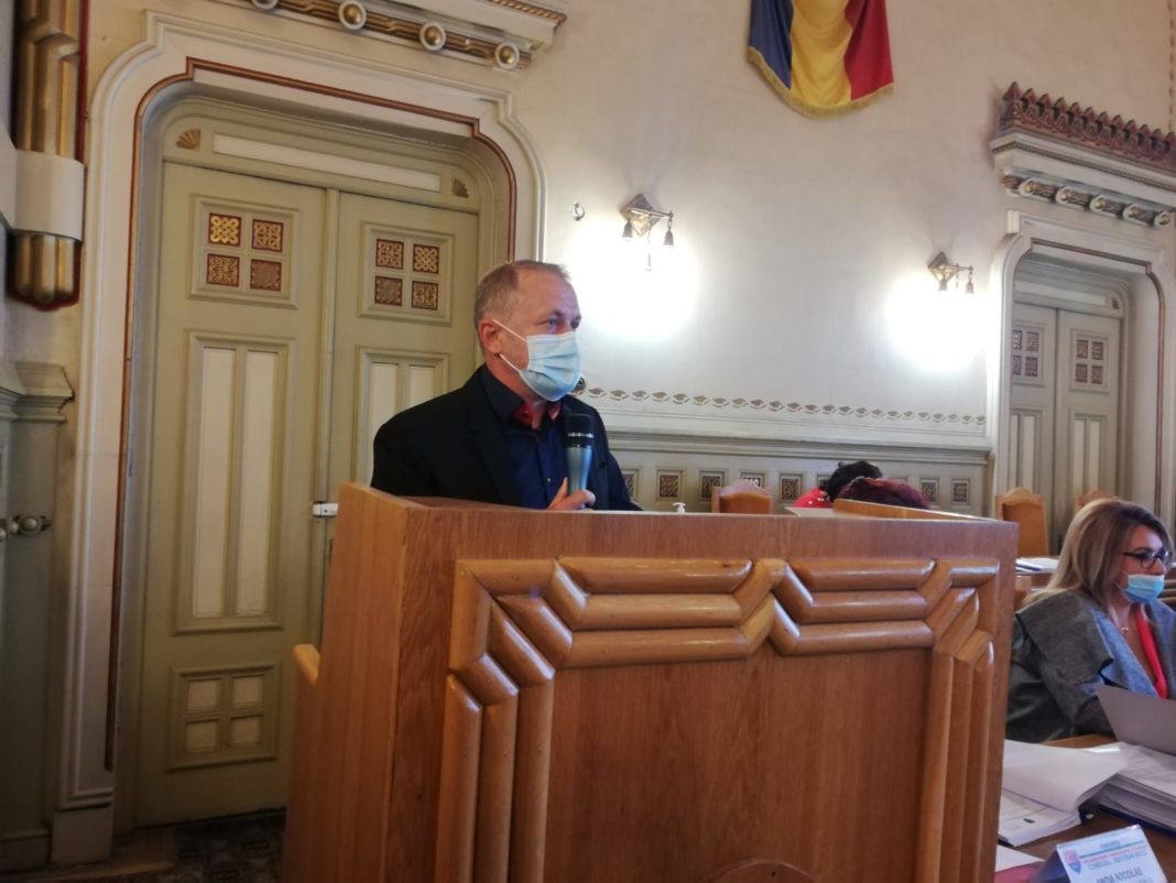 Daniel Naicu a depus jurământul de credință în plenul Consiliului Județean