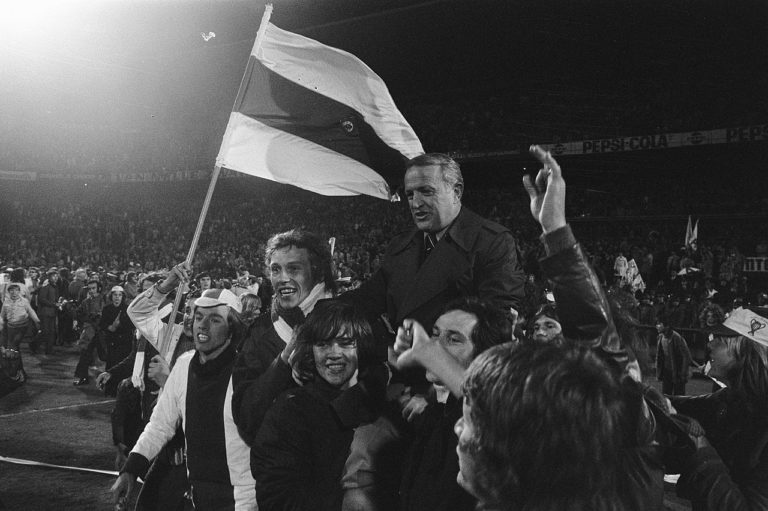 Trei antrenori români în top 100 din istorie. Vezi remarcații!