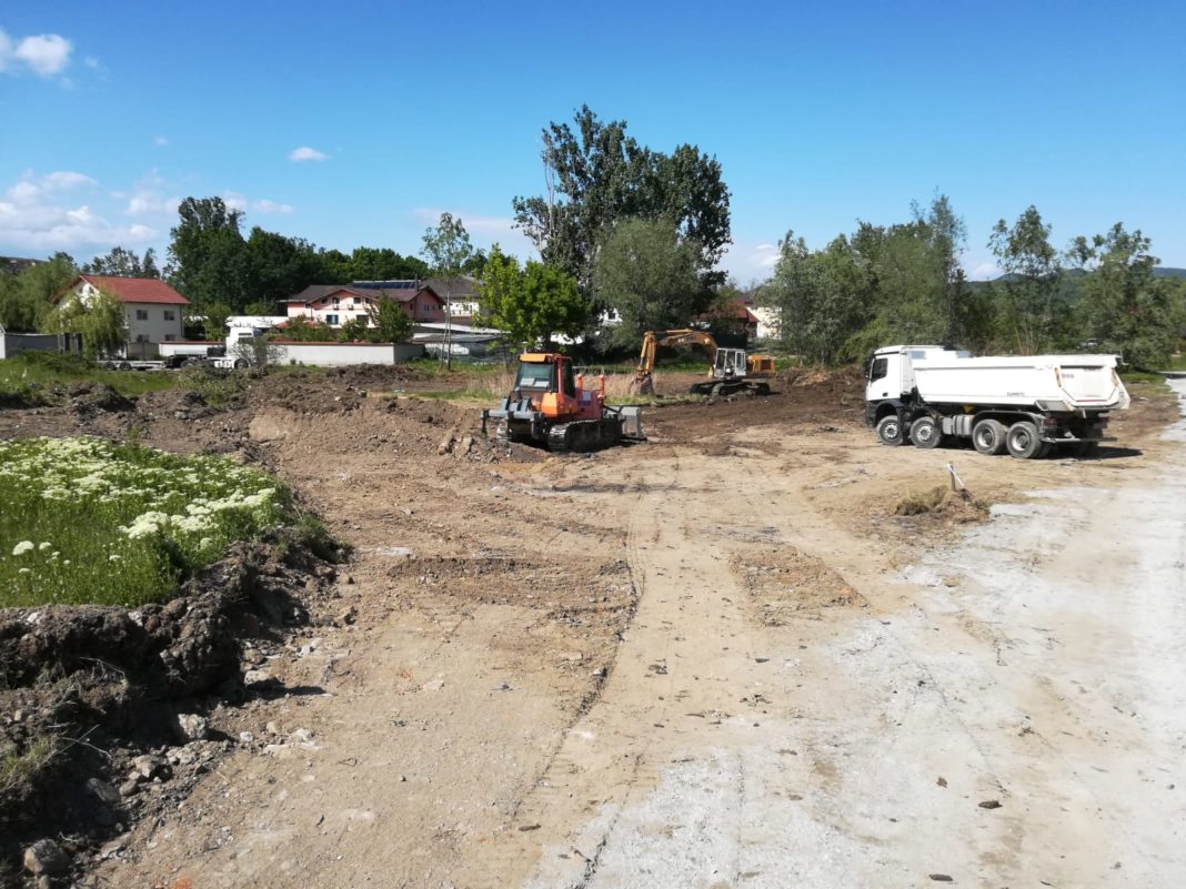 Primăria Râmnicului primeşte o primă tranşă de 5 milioane de lei pentru construirea locuinţelor sociale din Ostroveni Sud