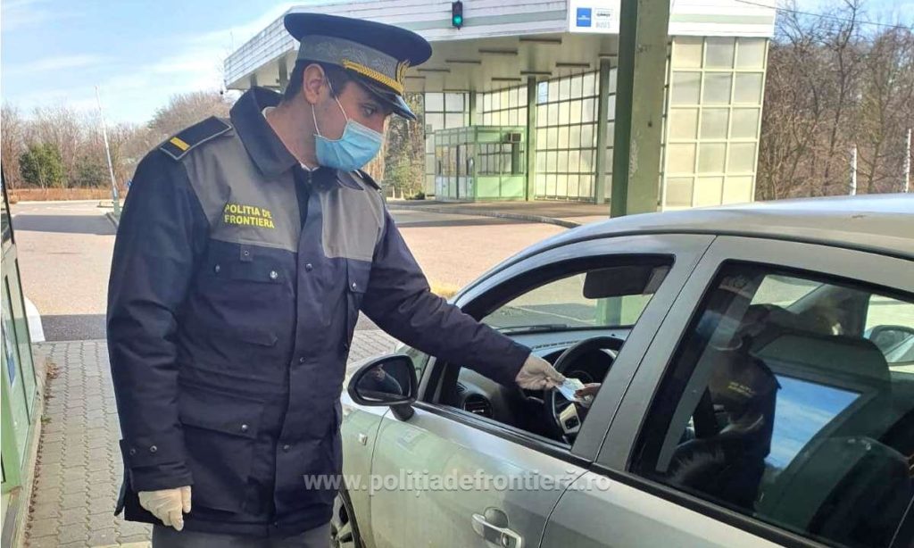 Un iranian a încercat să intre în ţară cu documentele unui german