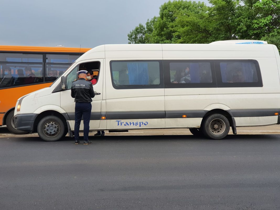 Au fost verificate peste 1.100 de persoane, 221 de societăți comerciale/persoane fizice autorizate/alte zone de interes, precum și 278 de autovehicule/ mijloace de transport în comun/ mijloace de transport de agrement