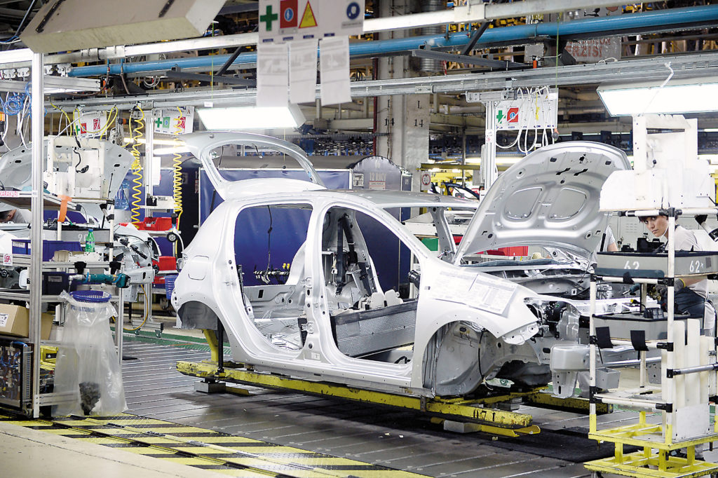 Producţia de autoturisme în România, în scădere