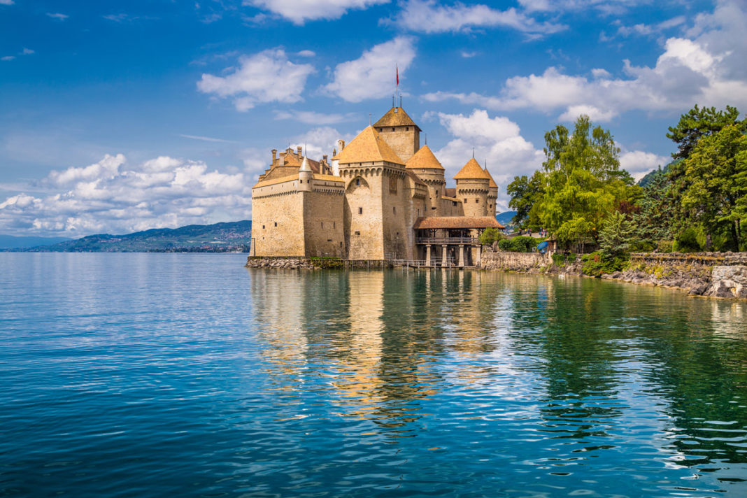 Calitatea apelor pentru scăldat din Europa rămâne ridicată, un exemplu ar fi lacul Geneva
