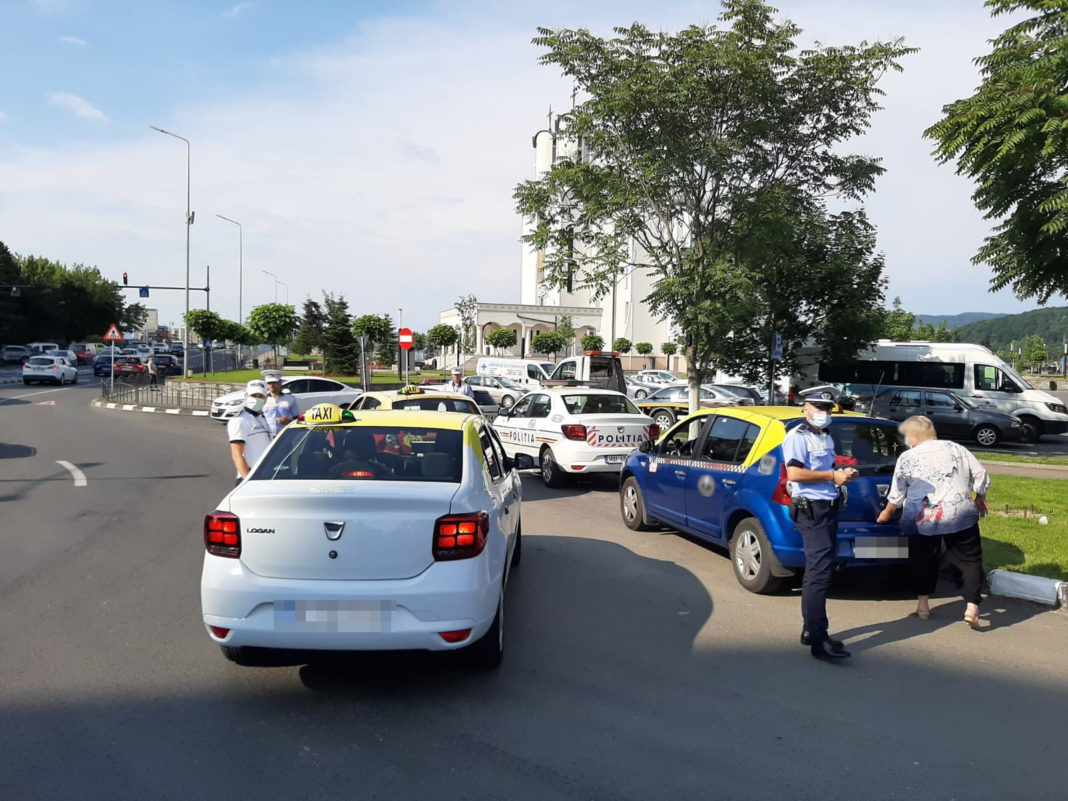 Taximetreștii vâlceni au fost verficați de polițiști
