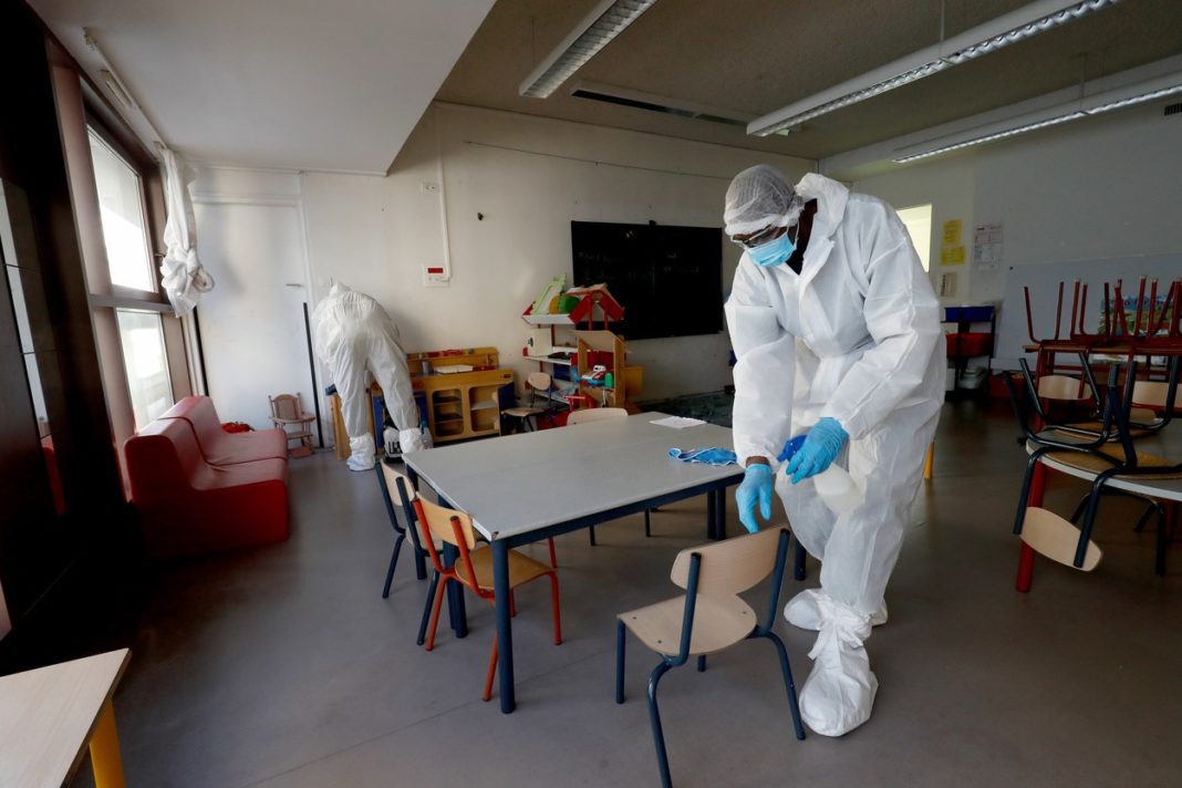 La grădiniţe vor fi maximum şapte copii în grupă