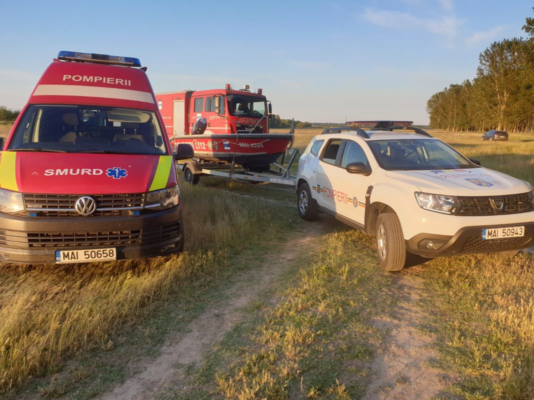 Persoană posibil înecată în Dunăre, căutată de pompierii din Mehedinți. Din primele informații ar fi vorba de un bărbat de 39 de ani.