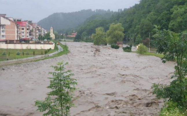 Dezastrul făcut de inundații în Valea Jiului