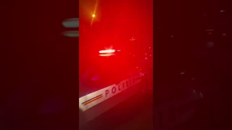 Alergați cu sabia, în trafic