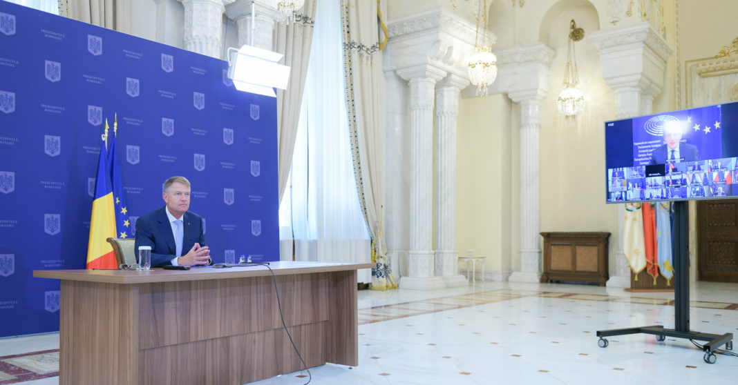 Preşedintele Klaus Iohannis a participat, vineri, la reuniunea Consiliului European în format videoconferinţă