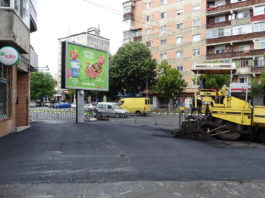 Se efectuează lucrări de asfaltări alei, drumuri parcări în cartierul Ostroveni