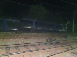 Accident feroviar în Mehedinţi după ce vagonul unui mărfar a deraiat