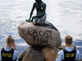 "Mica Sirenă", o celebră statuie din Copenhaga, vandalizată cu mesajul "Peşte Rasist"