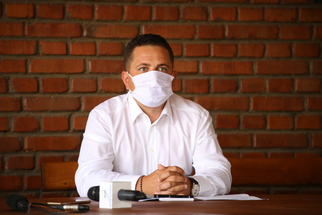 Ce averi au şefii de la Compania de Apă. Alin Şuiu a preluat funcţia de director general al Companiei de Apă „Oltenia“ în decembrie 2019, după ce ocupase anterior postul de director tehnic