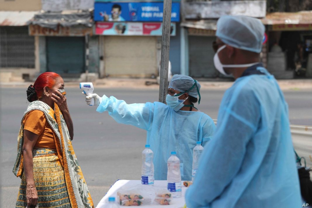 India a devenit a treia ţară din lume în privinţa numărului de persoane infectate